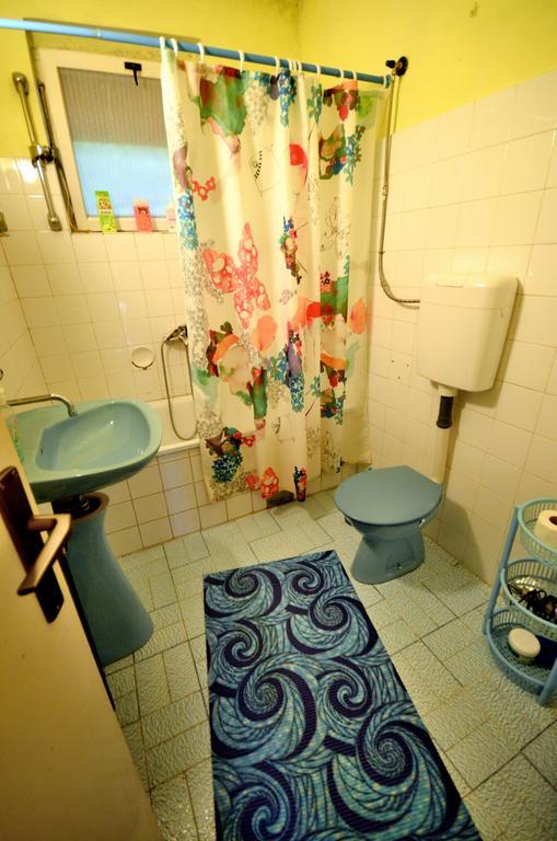 Guest House คอนยิค ภายนอก รูปภาพ