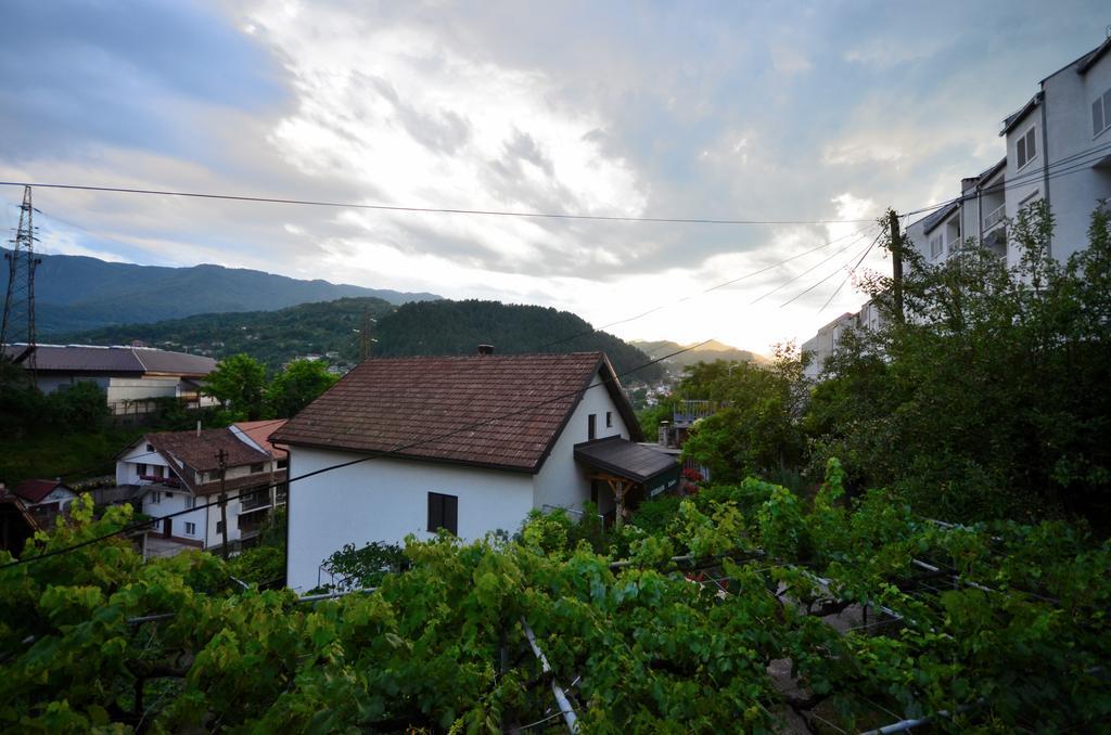Guest House คอนยิค ภายนอก รูปภาพ