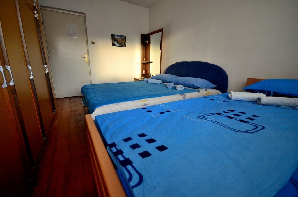 Guest House คอนยิค ภายนอก รูปภาพ