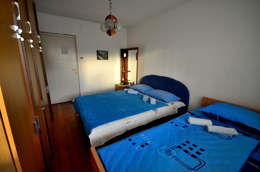 Guest House คอนยิค ภายนอก รูปภาพ