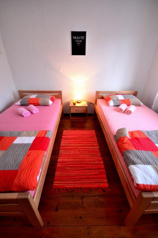 Guest House คอนยิค ภายนอก รูปภาพ